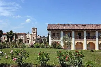 Garda Residence San Vigilio Golf Pozzolengo Italy